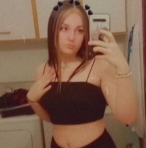 Meet your Posher, Ciara